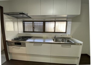 藤沢市城南、中古一戸建てのキッチン画像です
