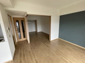 藤沢市大庭、中古マンションの内装画像です