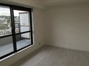 藤沢市藤沢、中古マンションの内装画像です
