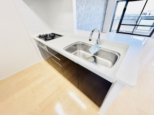 藤沢市善行坂、中古マンションのキッチン画像です
