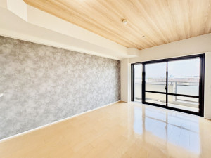 藤沢市善行坂、中古マンションの居間画像です