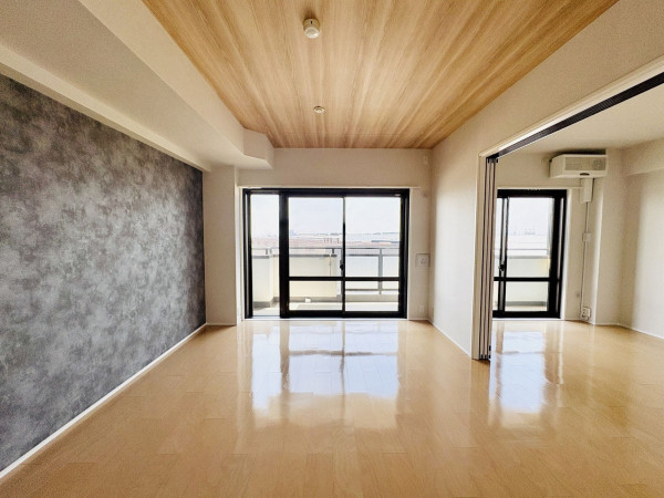 藤沢市善行坂、中古マンションの居間画像です