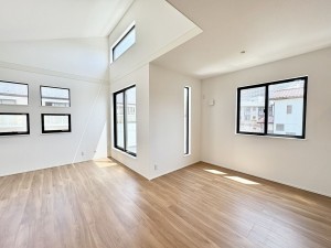 藤沢市善行、新築一戸建ての居間画像です