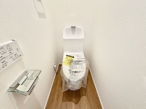 藤沢市善行、新築一戸建てのトイレ画像です
