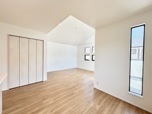 藤沢市善行、新築一戸建ての居間画像です