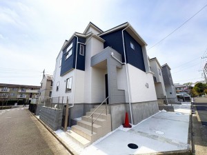 藤沢市大庭、新築一戸建ての外観画像です