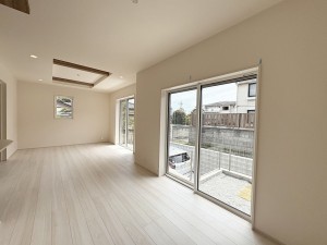 藤沢市大庭、新築一戸建ての居間画像です