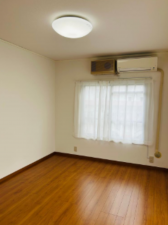 藤沢市大庭、中古マンションの居間画像です