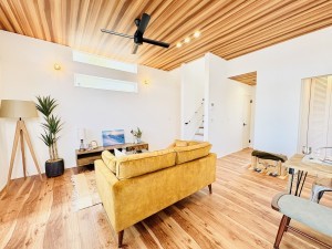 藤沢市片瀬、新築一戸建ての居間画像です