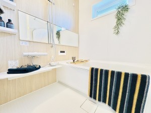 藤沢市片瀬、新築一戸建ての風呂画像です