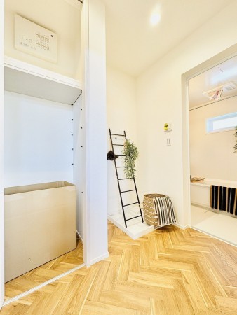 藤沢市片瀬、新築一戸建ての風呂画像です