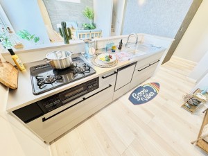 藤沢市片瀬、新築一戸建てのキッチン画像です