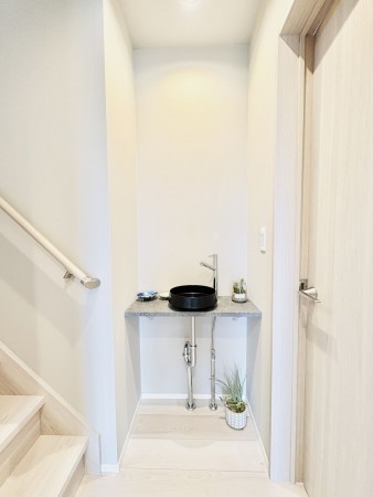 藤沢市片瀬、新築一戸建ての洗面画像です