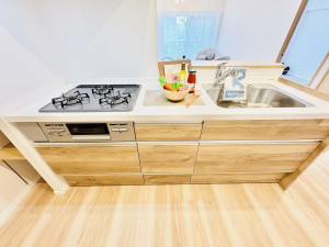 藤沢市亀井野、中古マンションのキッチン画像です