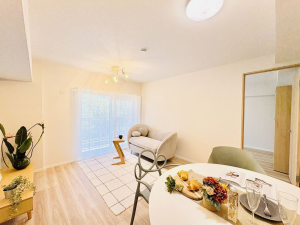 藤沢市亀井野、中古マンションの居間画像です