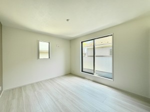 藤沢市善行、新築一戸建ての寝室画像です