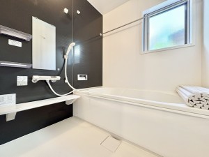 藤沢市善行、新築一戸建ての風呂画像です