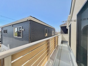 藤沢市善行、新築一戸建てのバルコニー画像です