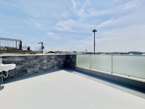 藤沢市片瀬山、新築一戸建てのバルコニー画像です