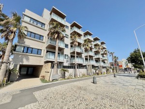 藤沢市鵠沼海岸、中古マンションの外観画像です