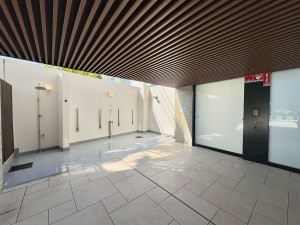 藤沢市鵠沼海岸、中古マンションのエントランス画像です