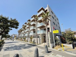 藤沢市鵠沼海岸、中古マンションの外観画像です