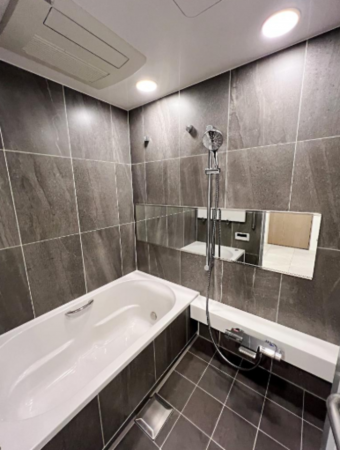 藤沢市鵠沼海岸、中古マンションの風呂画像です