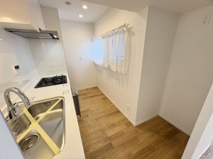 藤沢市鵠沼石上、中古マンションのキッチン画像です