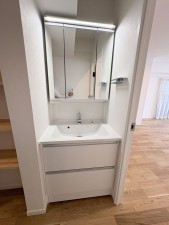 藤沢市鵠沼石上、中古マンションの洗面画像です