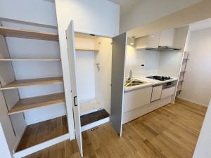 藤沢市鵠沼石上、中古マンションのキッチン画像です