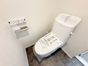 藤沢市鵠沼石上、中古マンションのトイレ画像です