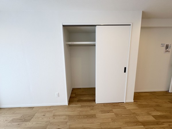 藤沢市鵠沼石上、中古マンションの収納画像です