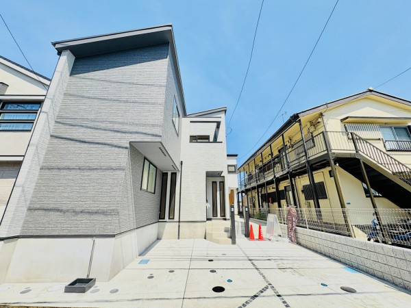 藤沢市辻堂、新築一戸建ての外観画像です