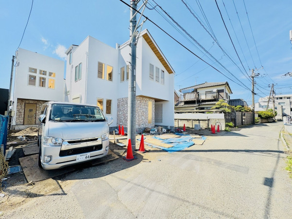 藤沢市本鵠沼、新築一戸建ての外観画像です