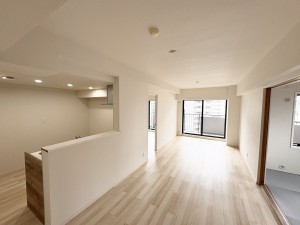 藤沢市藤沢、中古マンションの内装画像です