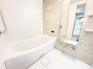 藤沢市藤沢、中古マンションの風呂画像です