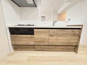 藤沢市藤沢、中古マンションのキッチン画像です