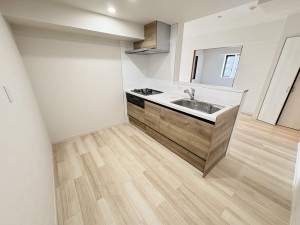 藤沢市藤沢、中古マンションのキッチン画像です