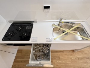 藤沢市鵠沼石上、中古マンションのキッチン画像です