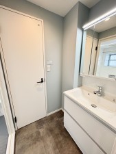 藤沢市鵠沼石上、中古マンションの洗面画像です