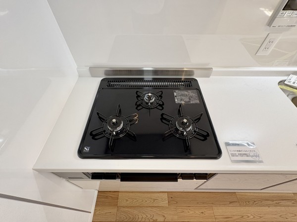 藤沢市鵠沼石上、中古マンションのキッチン画像です