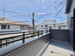 藤沢市善行、新築一戸建てのバルコニー画像です