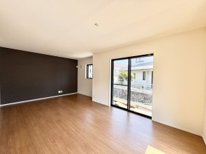 藤沢市善行、新築一戸建ての居間画像です