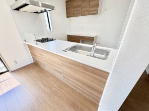 藤沢市善行、新築一戸建てのキッチン画像です