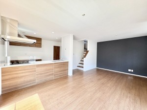 藤沢市善行、新築一戸建ての居間画像です