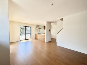 藤沢市善行、新築一戸建ての居間画像です