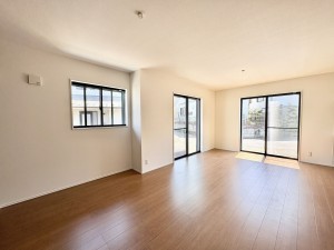 藤沢市善行、新築一戸建ての居間画像です