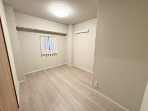 藤沢市藤沢、中古マンションの居間画像です