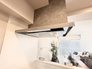 藤沢市藤沢、中古マンションのキッチン画像です