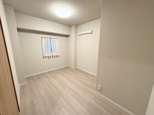 藤沢市藤沢、中古マンションの居間画像です